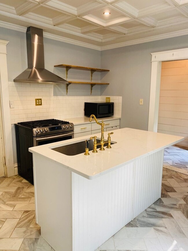 Building Photo - 507 Second Street Marietta