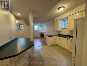 Building Photo - 32 Ward Dr