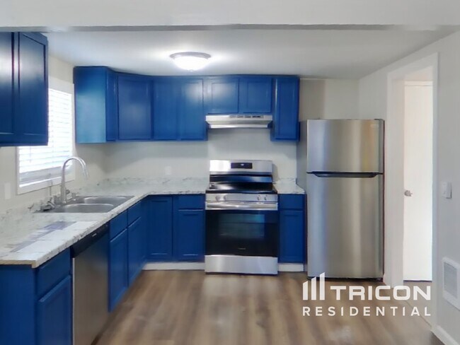 Foto del edificio - 8408 E F St