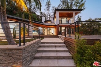 Building Photo - 3627 Woodhill Canyon Rd
