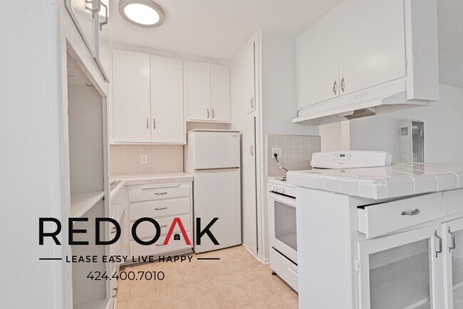 Foto del edificio - 6045 Whitsett Ave