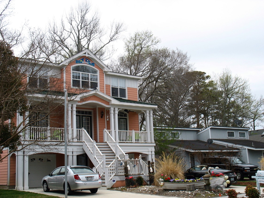 616 26th St, Virginia Beach, VA 23451 616 26th St Virginia Beach, VA Apartments for Rent in