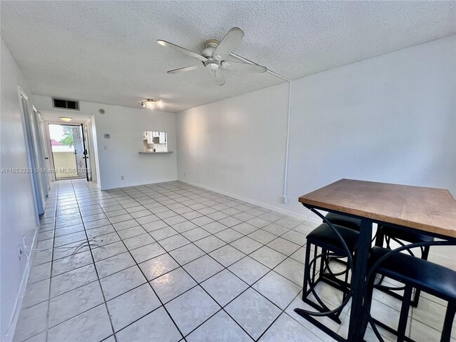 Foto del edificio - 220 SW 9th Ave