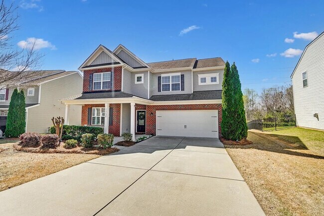 Foto del edificio - Room in Single Family Home on Green Birch Dr
