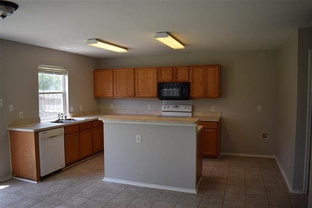 Building Photo - 9205 Harrisburg Ln