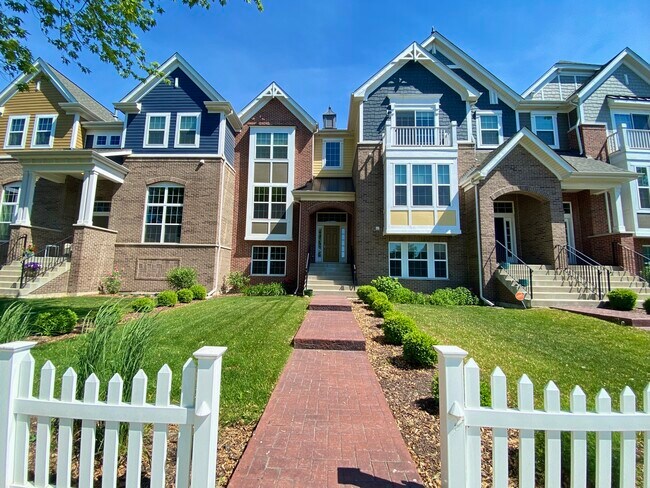 Building Photo - 4190 Royal Mews Cir