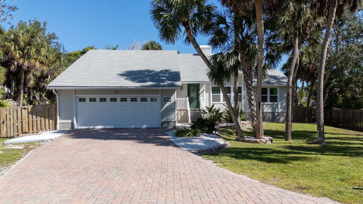 Primary Photo - Siesta Key Pool Home - Rent Now with Zero ...