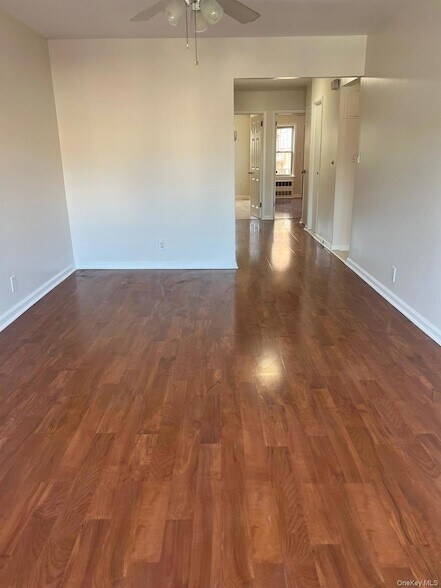 Foto del edificio - 40-10 102nd St