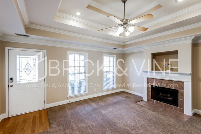 Foto del edificio - 229 Saratoga Ln