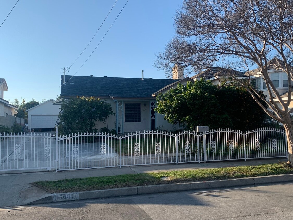 12 Apartments for Rent in 91776, CA Westside Rentals