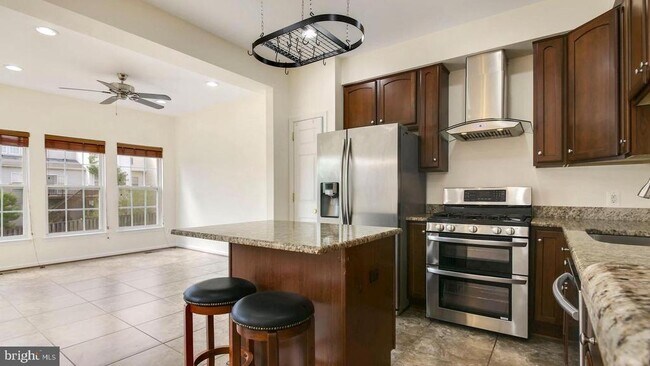 Foto del edificio - 14527 Pittman Ct