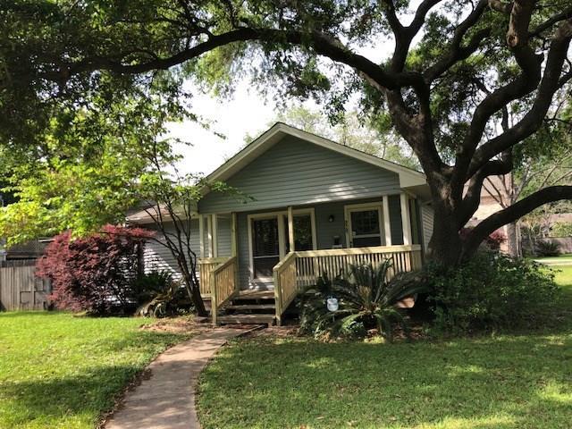 Primary Photo - 820 Fisher St