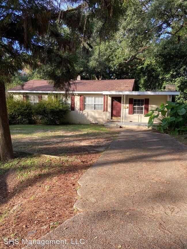 Foto del edificio - 5 br, 3 bath House - 1916 Blackburn Avenue