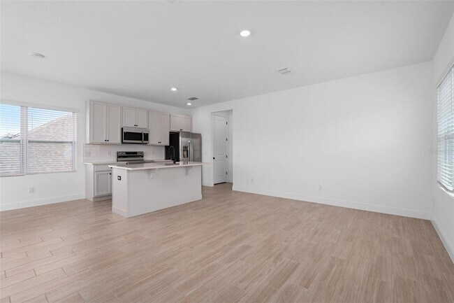 Building Photo - 6540 Rover Wy