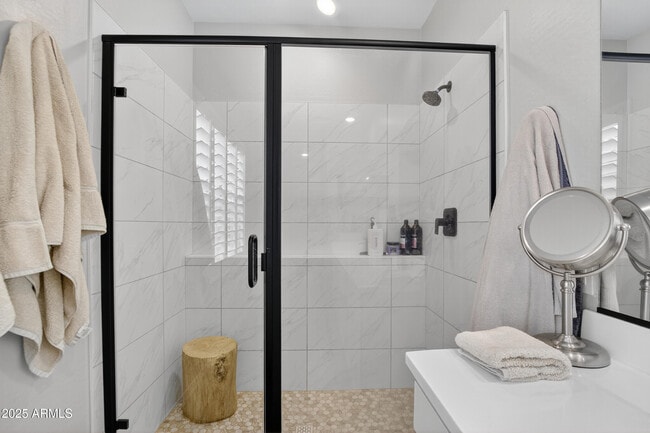 Foto del edificio - 1567 E Shannon St