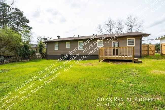 Building Photo - 102 Louis Ave