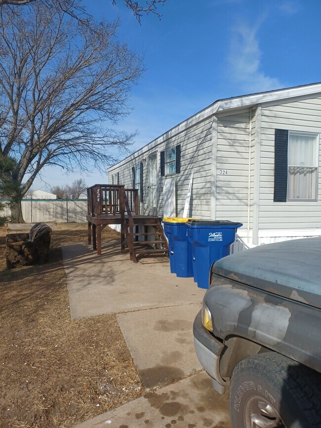 Foto del edificio - 724 S Denver Ct