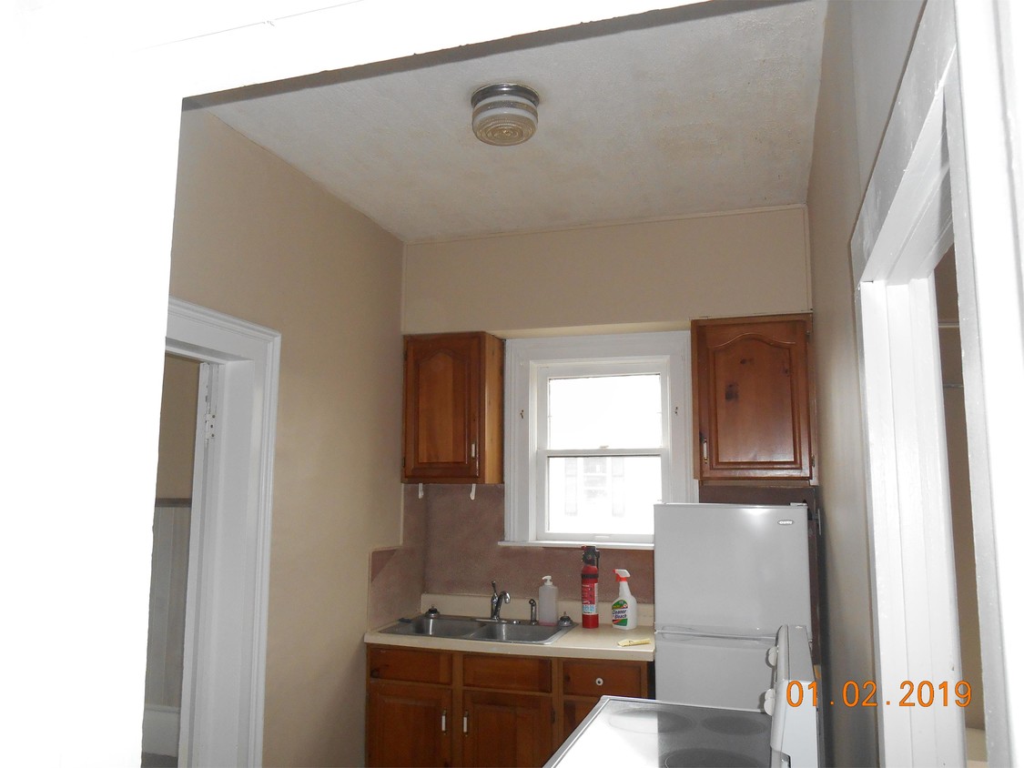Primary Photo - 445 E Jackson St