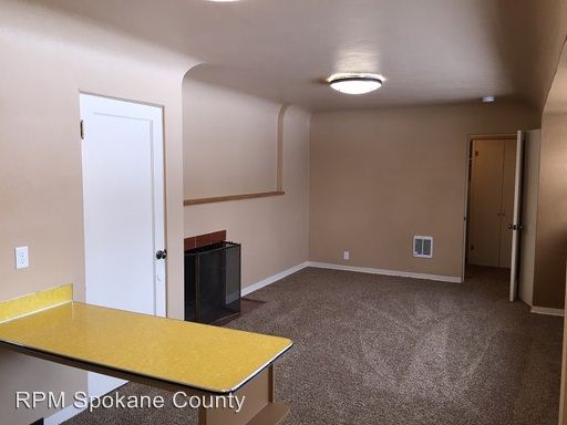 Building Photo - 122 N Conklin Rd