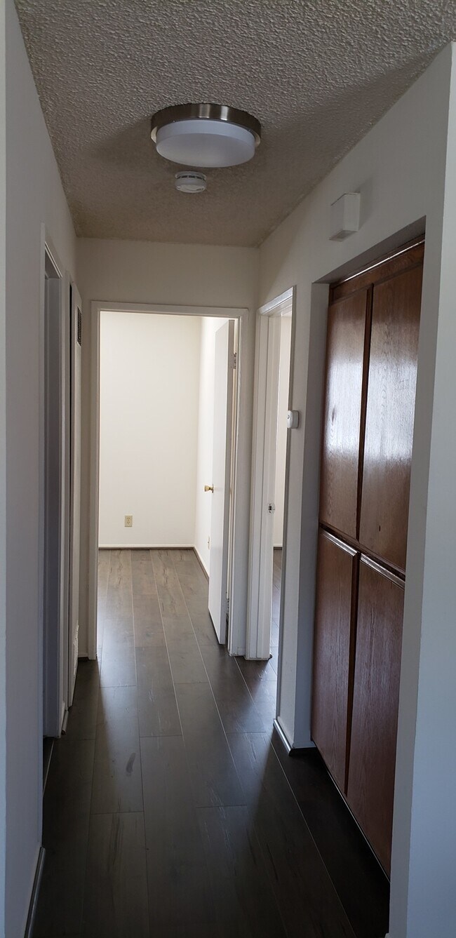 Foto del edificio - 1612 W 209th St