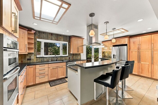 Building Photo - 15799 Apollo Heights Ct