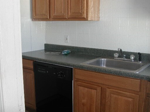 Building Photo - 20 Kosta St