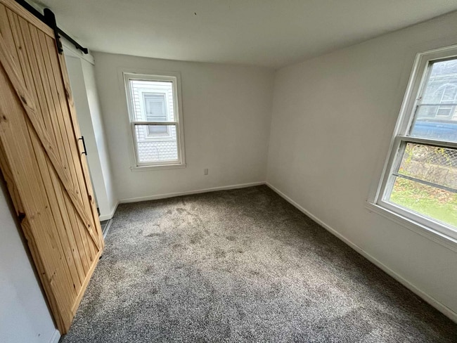 Foto del edificio - 305 Franklin Ave