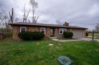 Building Photo - 4621 Acorn Dr
