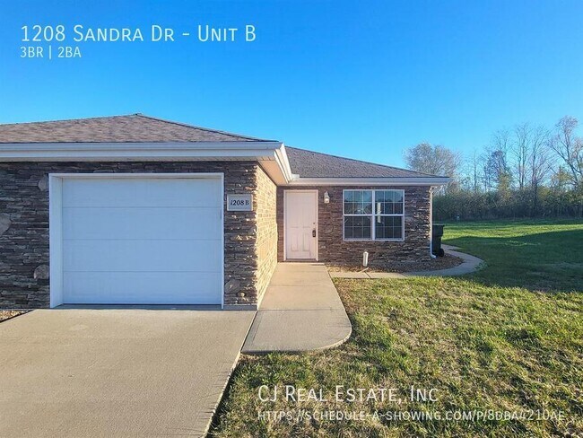 Building Photo - 1208 Sandra Dr
