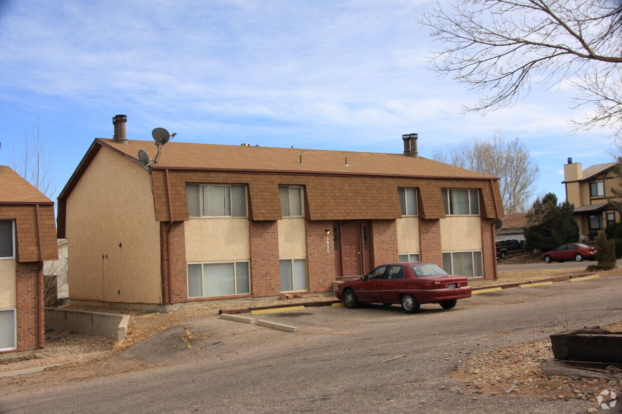 Foto del edificio - 3935 Stonedike Dr