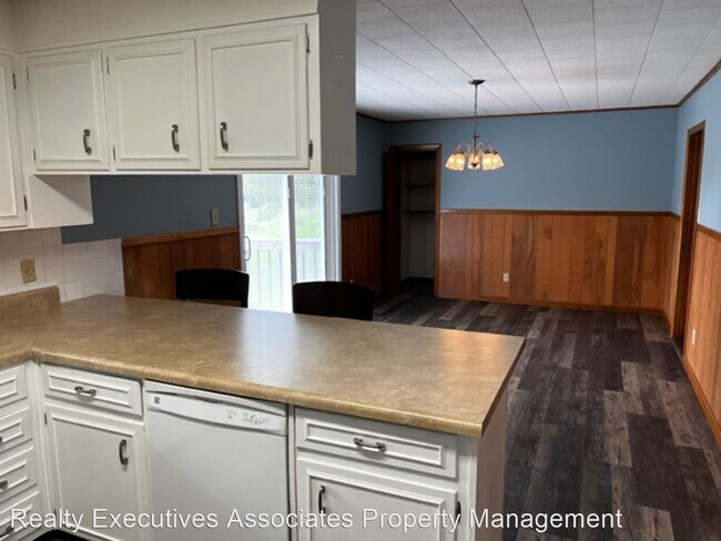 Building Photo - 3 br, 3 bath House - 407 West Hill Avenue