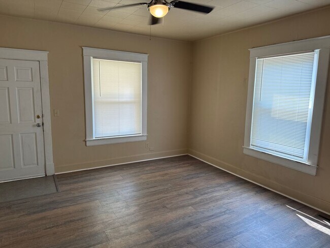 Foto del edificio - 3 Bedroom 1 Bathroom home for $895!