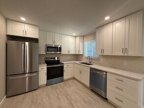 Building Photo - 53 Ramsgate Ct