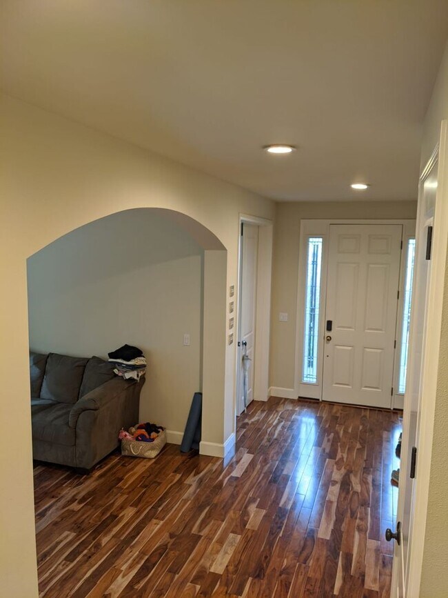 Foto del edificio - Unique Education Hill house