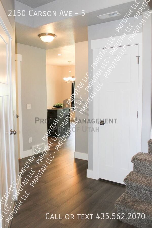 Building Photo - 2150 Carson Ave