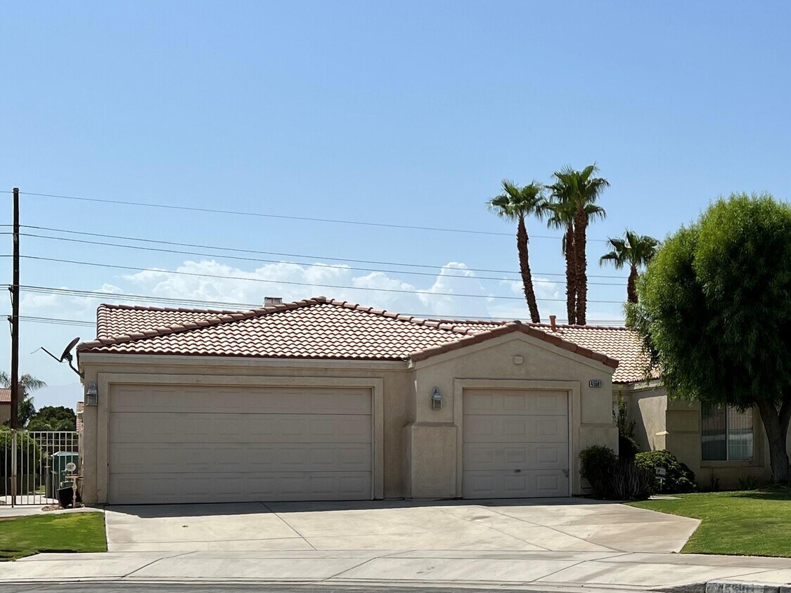 Primary Photo - 45591 Sago Palm Ln