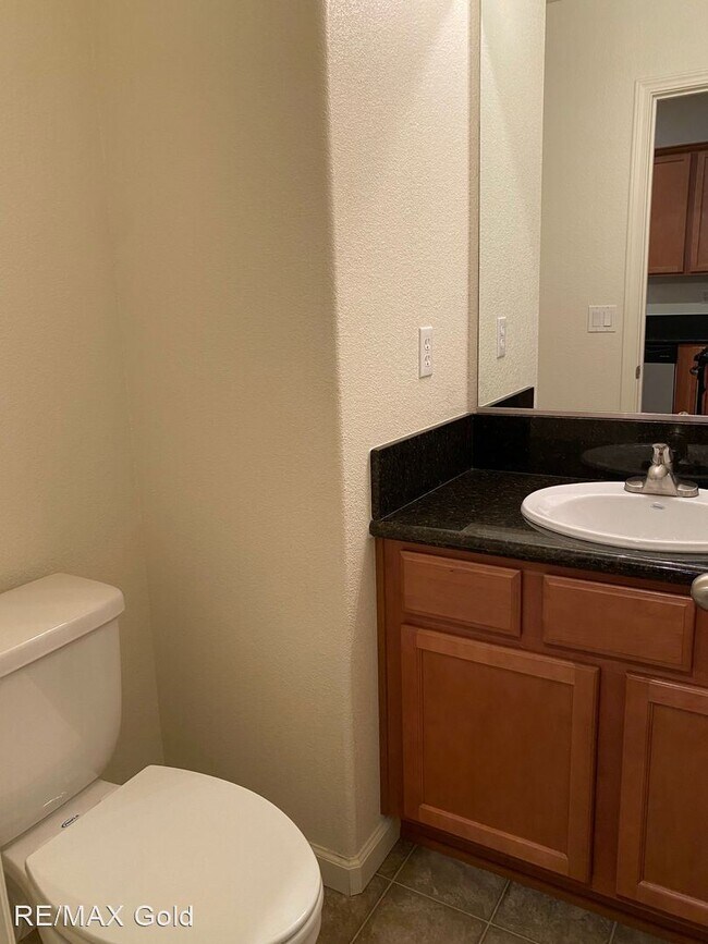 Building Photo - 3 br, 2.5 bath House - 3480 Mashie Drive