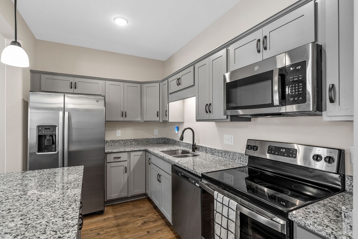 Primary Photo - 345 Fallow Cir