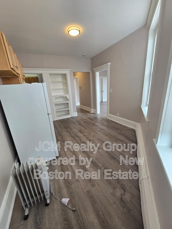 Foto del edificio - 124 Central Ave