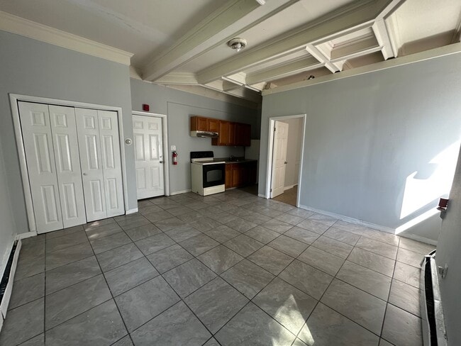 Building Photo - 1217 Arrott St