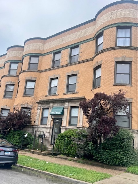 Building Photo - 4608 S Calumet Ave