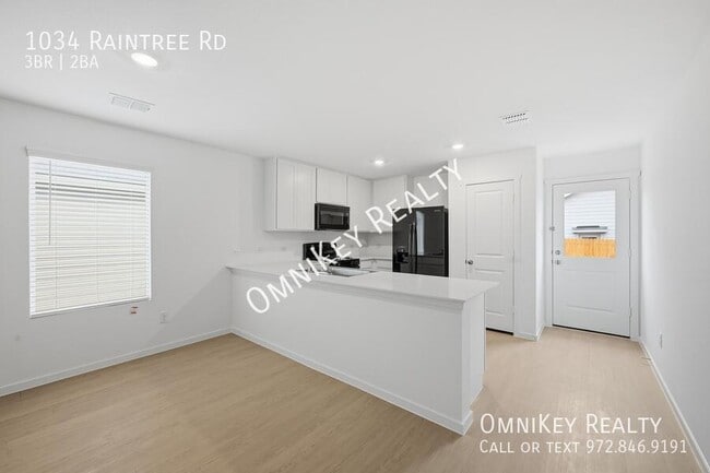 Building Photo - 1034 Raintree Rd