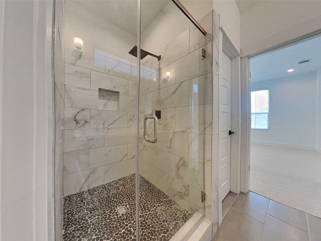 Building Photo - 2056 Johanna Dr