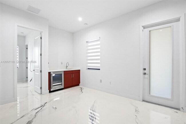 Foto del edificio - 17745 SW 45th St