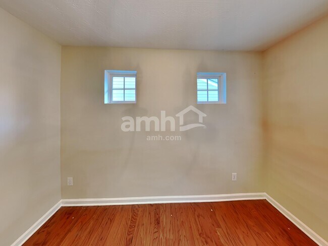 Foto del edificio - 204 Arrowhead Dr
