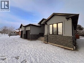 Building Photo - 155 Gloucester Dr