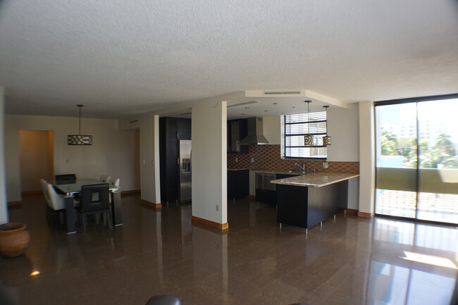 Living room and kitchen - 6941 Carlyle Ave