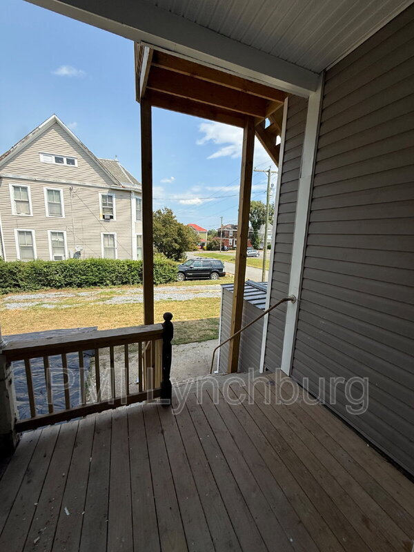 Foto principal - 922 Floyd St