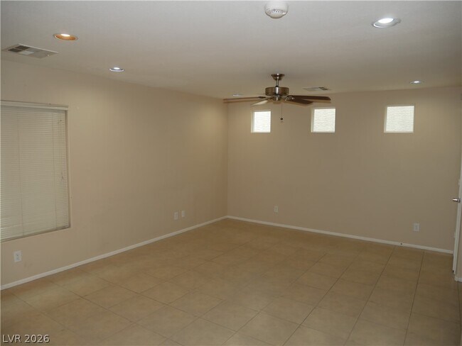 Foto del edificio - 9112 Pearl Cotton Ave