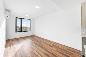 Building Photo - 873 Communipaw Ave